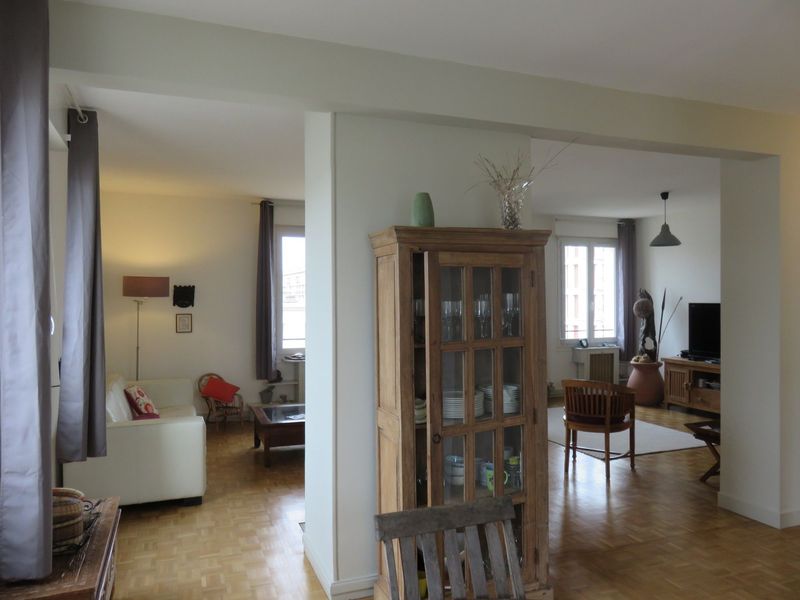 Appartement 6 LE HAVRE Les Halles Centrales BIEN EXPOSE / PAS DE TRAVAUX / GRANDS VOLUMES 